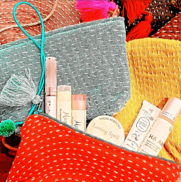刺し子のポ~チ達と可愛い可愛い丸ポ~チ達 @ ハノイ商店  - Sashiko Pouches and Cute, Adorable Round Pouches